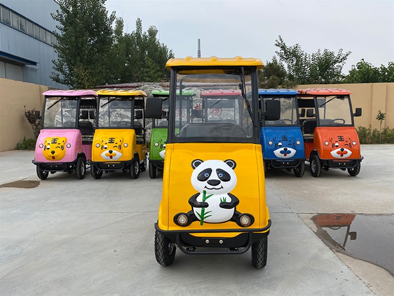 休閑四輪車