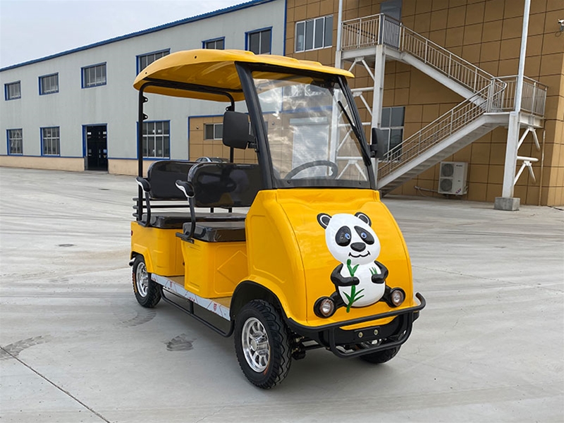 休閑四輪車