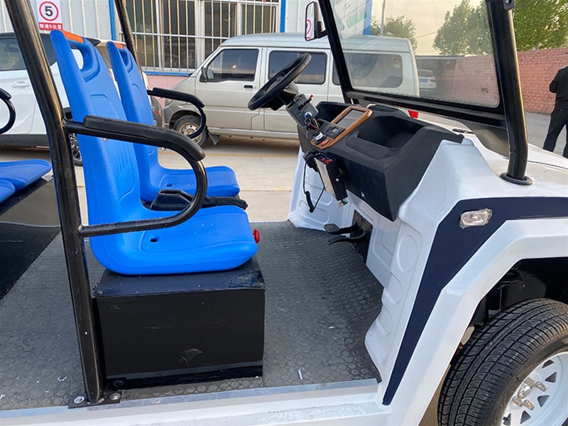 HM3排8坐悍馬電動車內飾