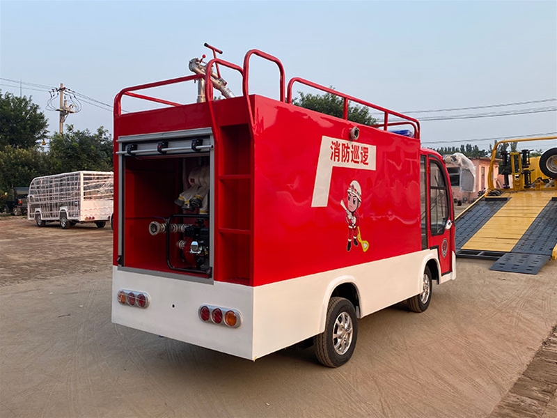 大巴消防車